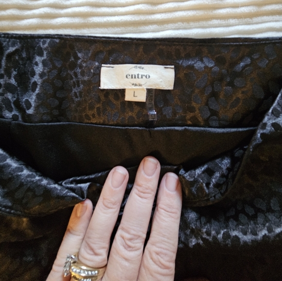 Entro Elegant Black Leopard Print Skirt Size L - Picture 3 of 10